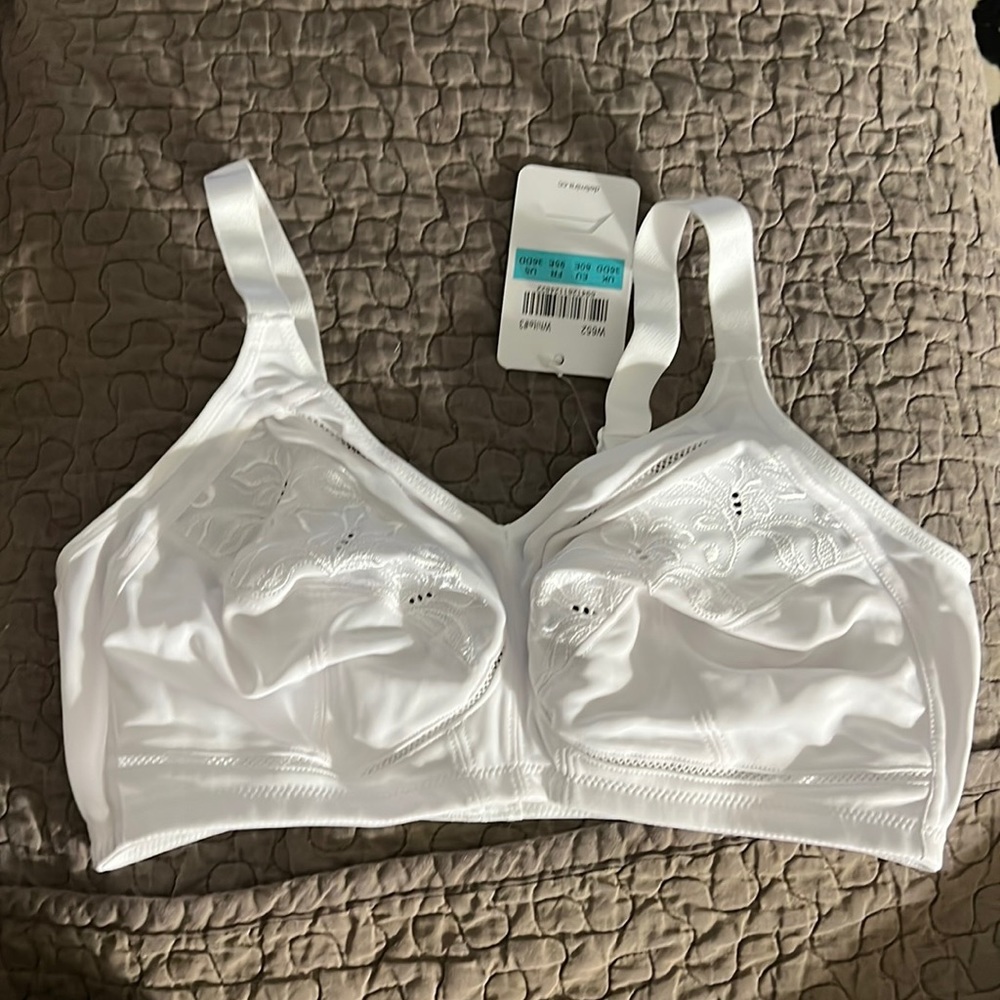 NWT delimira wire free bra size 36DD